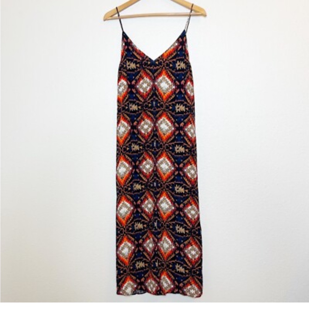 ZARA Tribal Print Open Back Slit Maxi Dress
SIZE M-NWOT -😍 Beautiful!!​​​ - Picture 9 of 16